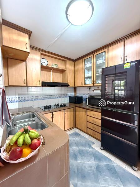 HDB Flat for Sale: Tampines, D18, 524842