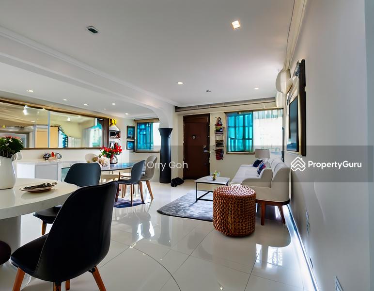 Prop-GPT: HDB Flat: D19 Serangoon 529 Serangoon North Avenue 4