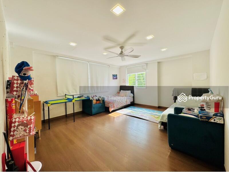 Semi-Detached for Sale: Holland, D10, 279120
