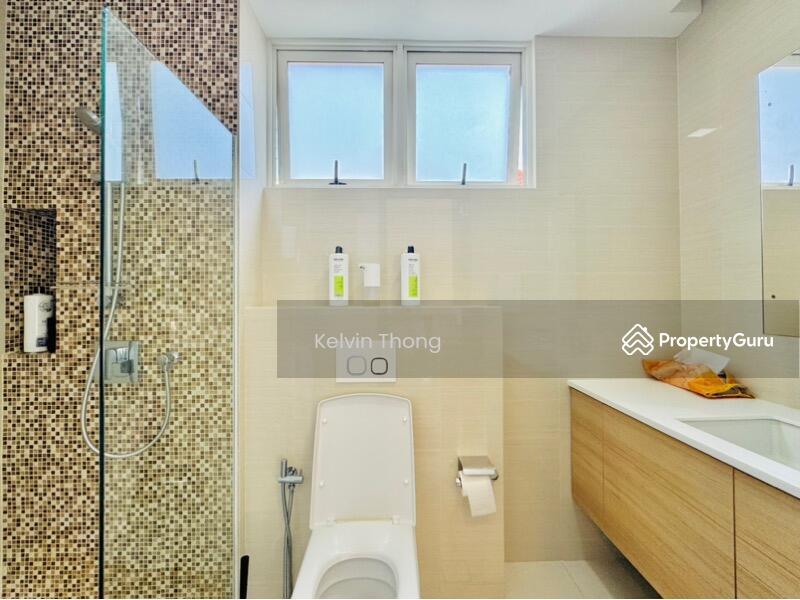 Semi-Detached for Sale: Holland, D10, 279120