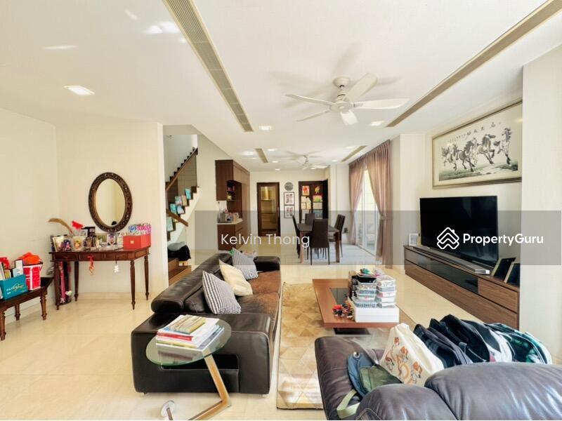 Semi-Detached for Sale: Holland, D10, 279120