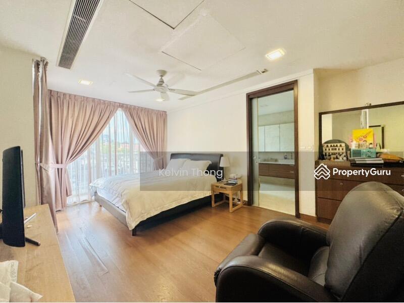 Semi-Detached for Sale: Holland, D10, 279120
