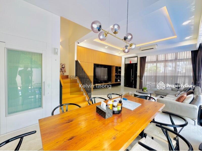 Prop-GPT: Semi-Detached: D28  Luxus Hills