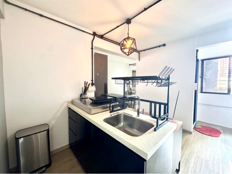 HDB Apartment for Sale: Rocher, D07, 182269