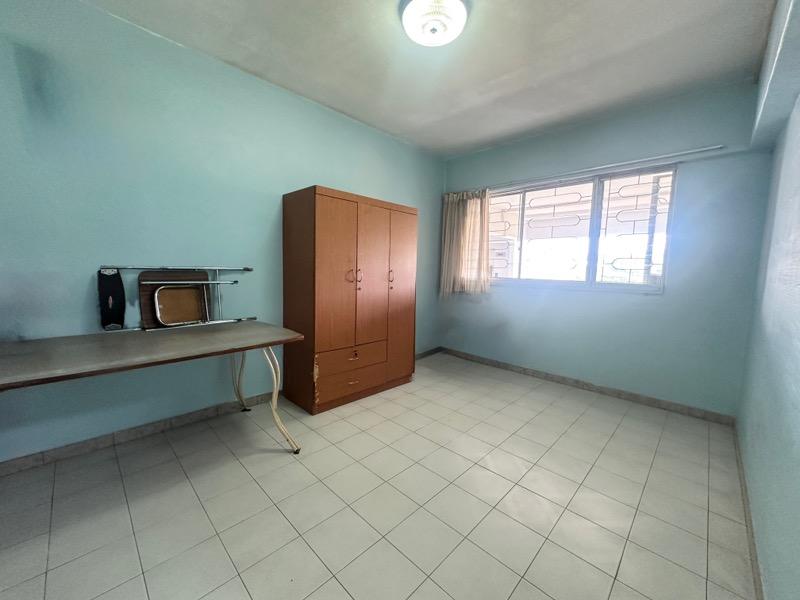 108 Jalan Bukit Merah HDB Apartment For Sale, $500,000, 2 Bed 2 Bath 796 sqft $628.00 psf