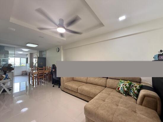 Prop-GPT: HDB Apartment: D14 Geylang 101 Aljunied Crescent