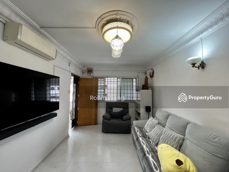 Prop-GPT: HDB Flat: D25 Woodlands 314 Woodlands Street 31