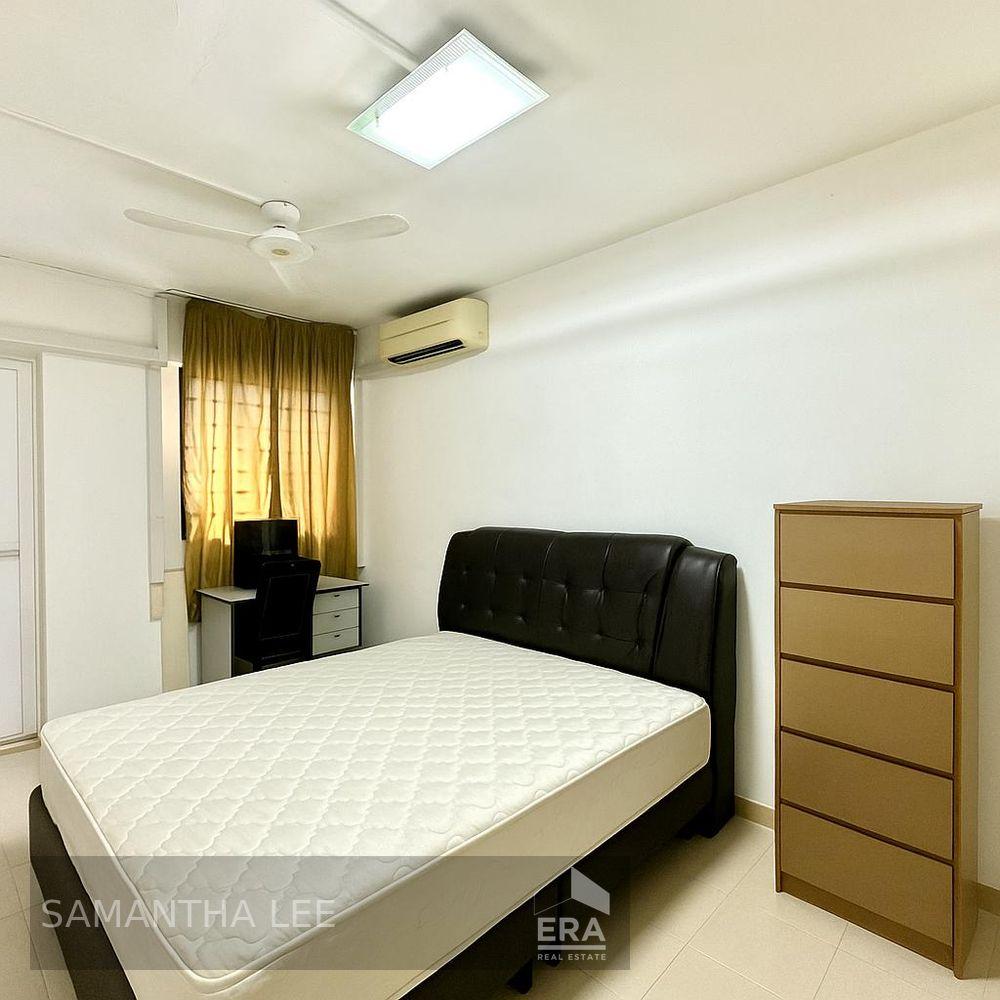 HDB - 2 room for Sale: Bukit Batok Street 32, Bukit Batok, D23, 650317
