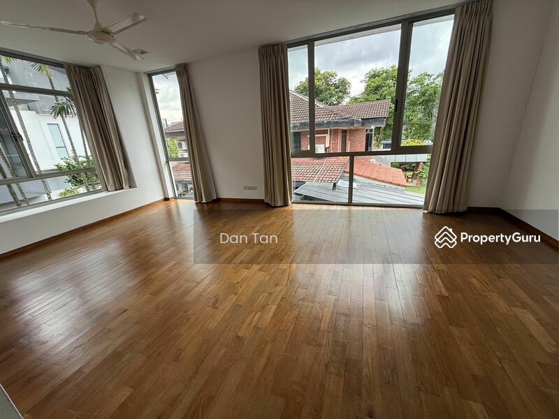 Nanyang PrimaryMove in Semi D3300 regular land