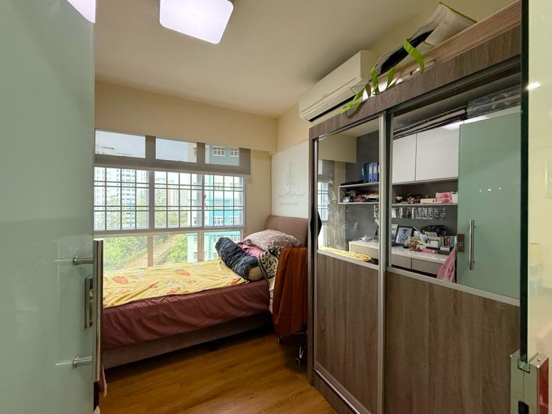 318C Yishun Greenwalk HDB Apartment For Sale, $758,888, 4 Bed 2 Bath 1,205 sqft $630.00 psf