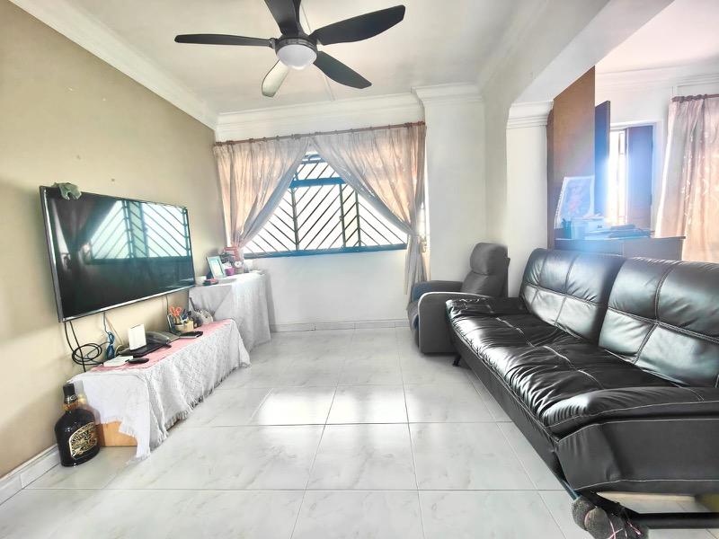 122 Lorong 2 Toa Payoh HDB Apartment For Sale, $1,018,000, 3 Bed 2 Bath 1,087 sqft $937.00 psf