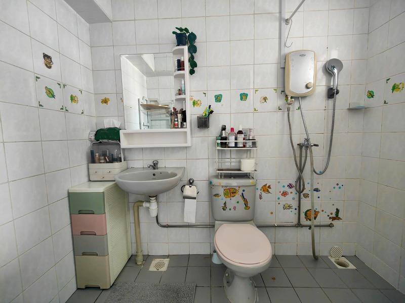 122 Lorong 2 Toa Payoh HDB Apartment For Sale, $1,018,000, 3 Bed 2 Bath 1,087 sqft $937.00 psf