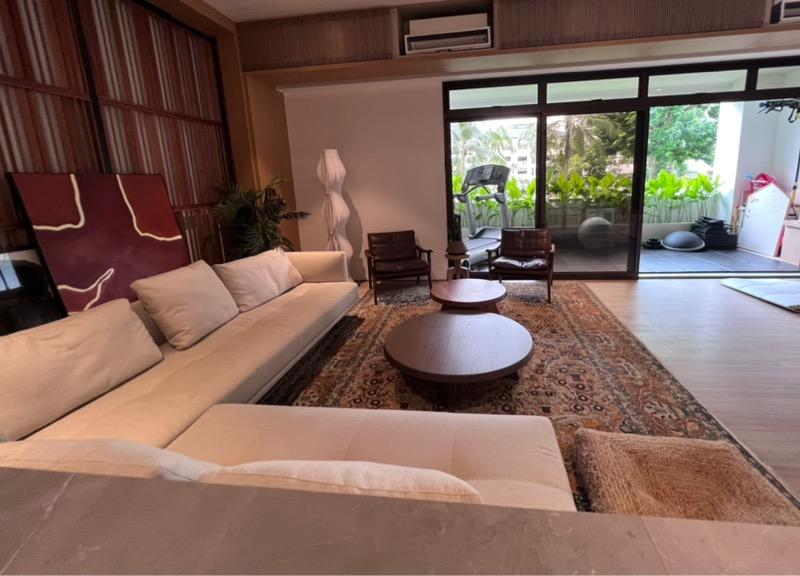 Prop-GPT: Condominium: D10  Astrid meadows