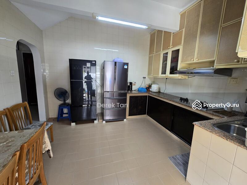 Coronation road west