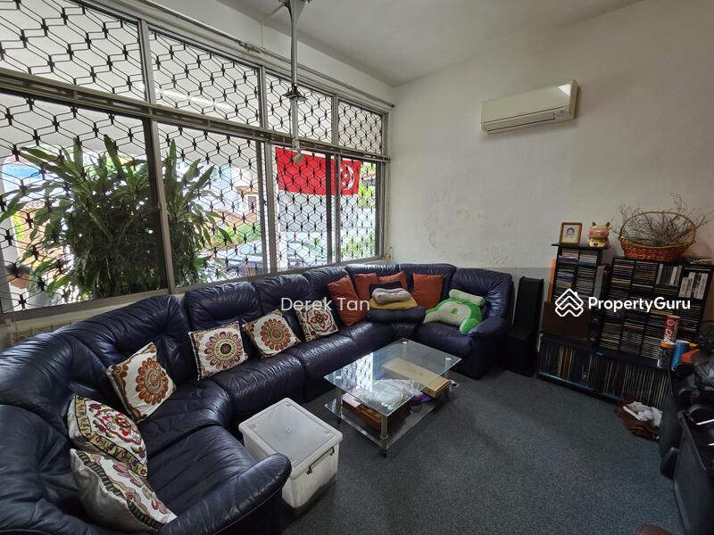 Coronation road west