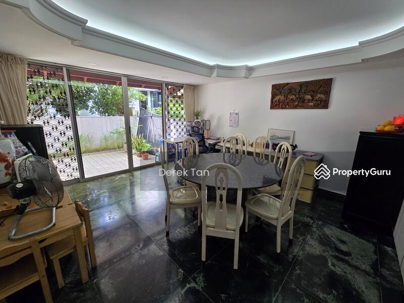 Coronation road west