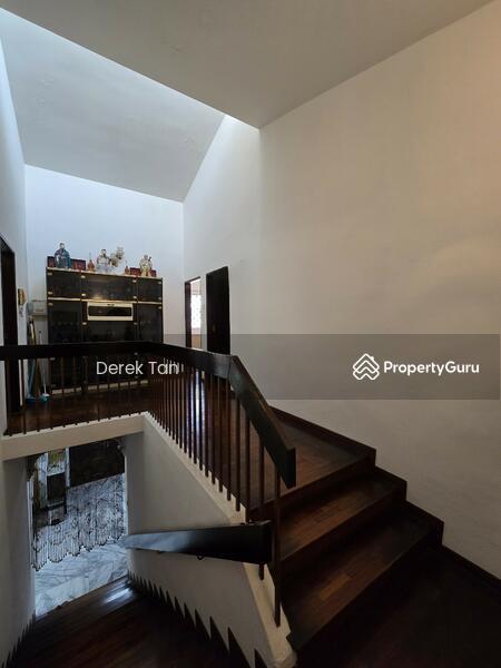 Coronation road west