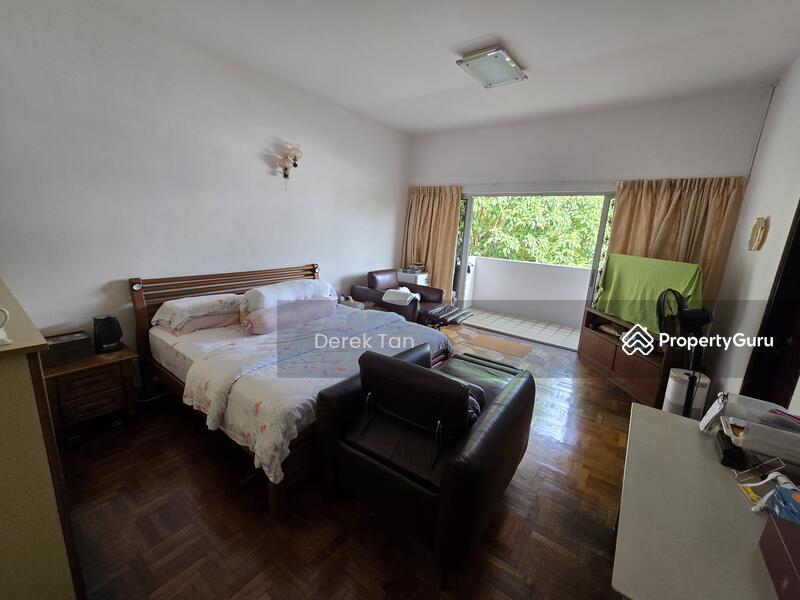 Coronation road west