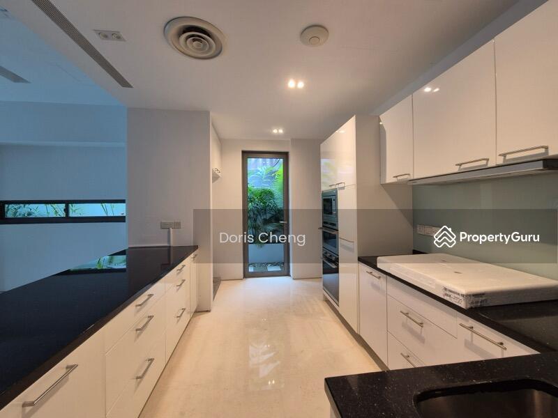 SemiD 2.5storey plus Basement @ Holland