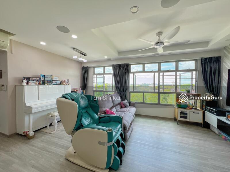 Prop-GPT: HDB Flat: D27 Yishun 513D Yishun Street 51