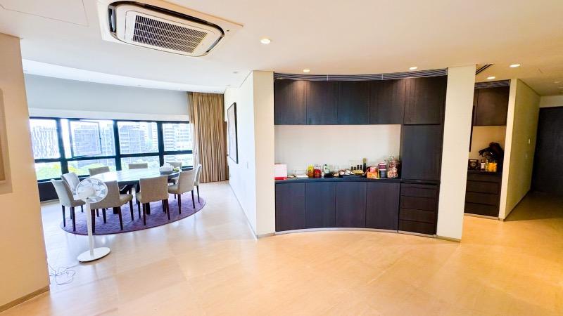 The Draycott Condominium For Sale, $6,200,000, 3 Bed 3 Bath 2,637 sqft $2,351.00 psf