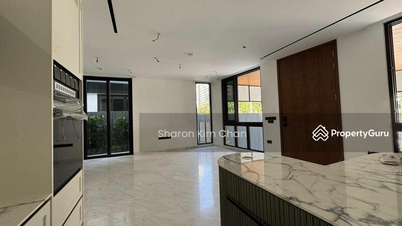 Prop-GPT: Semi-Detached: D18  LANDED7772@ CostaVillas at downtown east