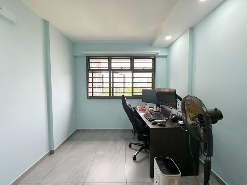 HDB Apartment for Sale: Yishun, D27, 761478