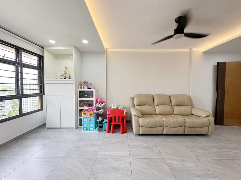 HDB Apartment for Sale: Yishun, D27, 761478