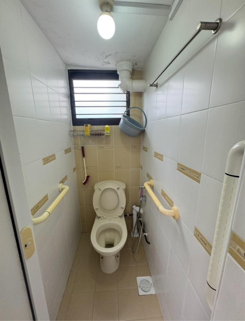 222 Lorong 8 Toa Payoh HDB Apartment For Sale, $500,000, 3 Bed 1 Bath 882 sqft $567.00 psf