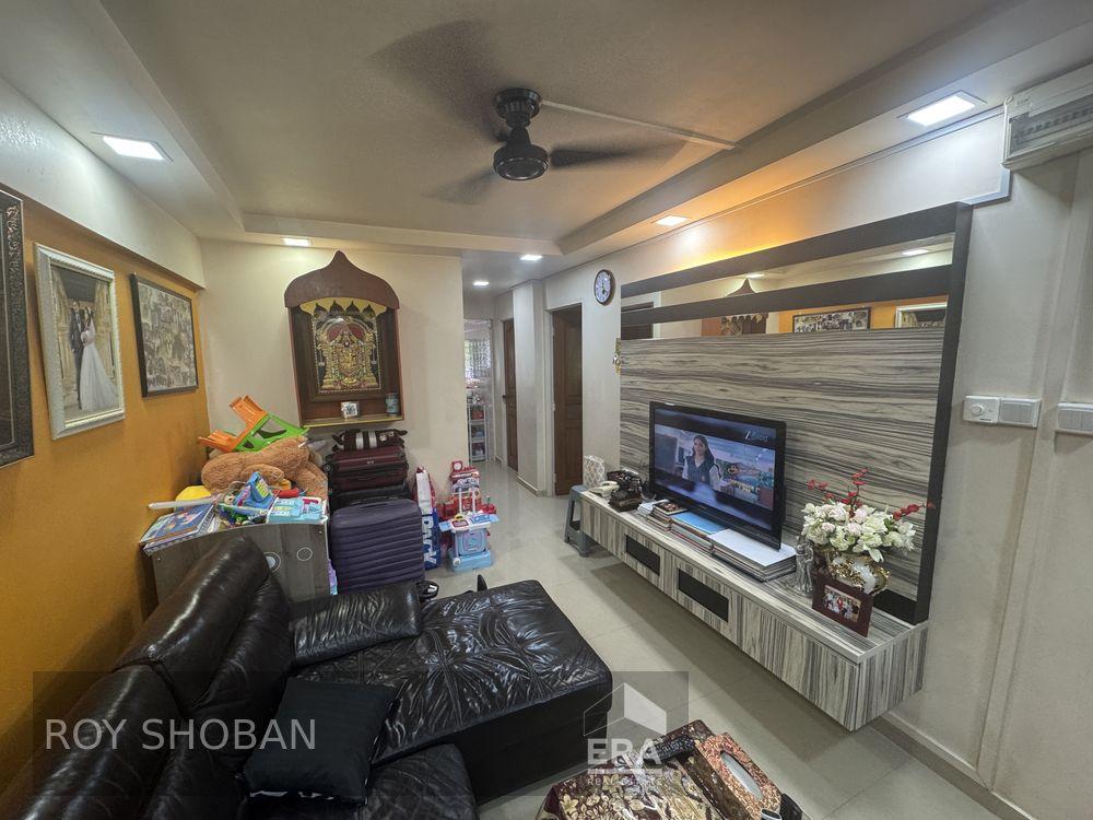 HDB - 2 room for Sale: Yishun Street 11, Yishun, D27, 760126