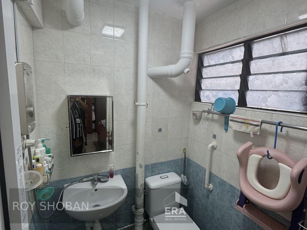 HDB - 2 room for Sale: Yishun Street 11, Yishun, D27, 760126