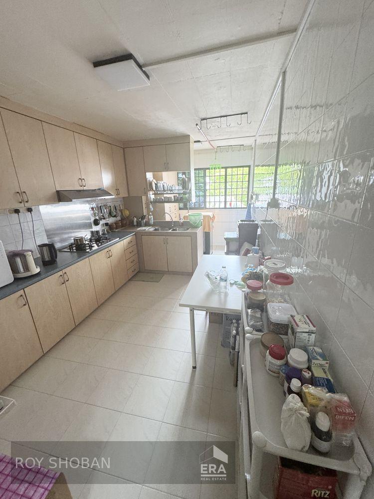 HDB - 2 room for Sale: Yishun Street 11, Yishun, D27, 760126