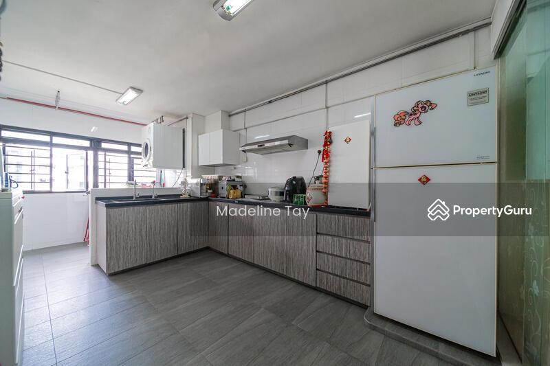 524 Jurong West Street 52