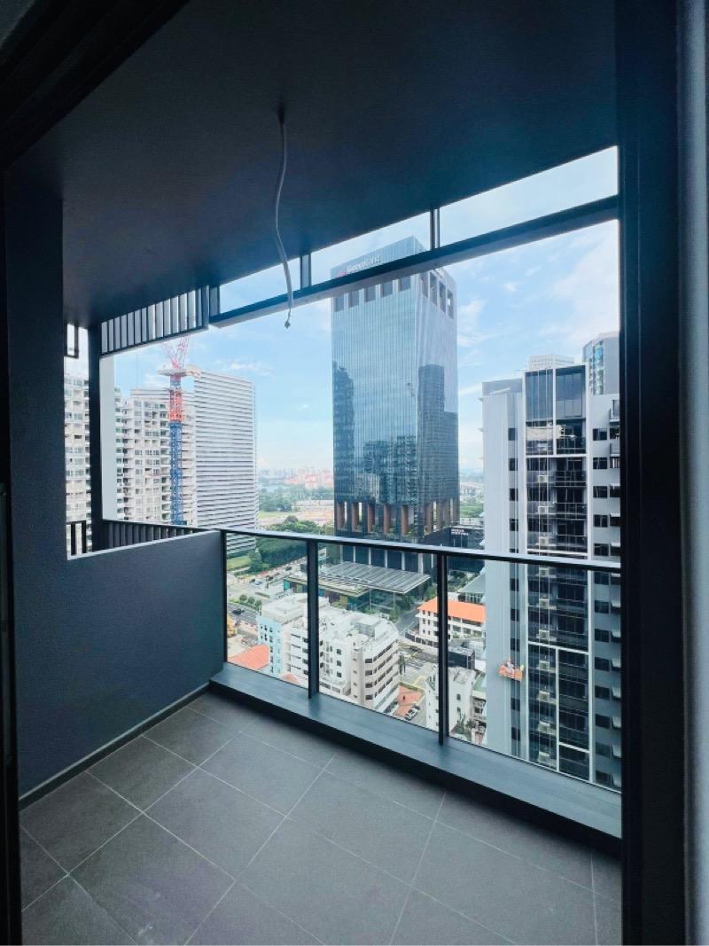 Prop-GPT: Apartment: D07 Middle Road THE M