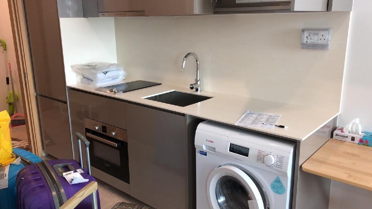 Prop-GPT: Apartment: D07 Beach Road City Gate