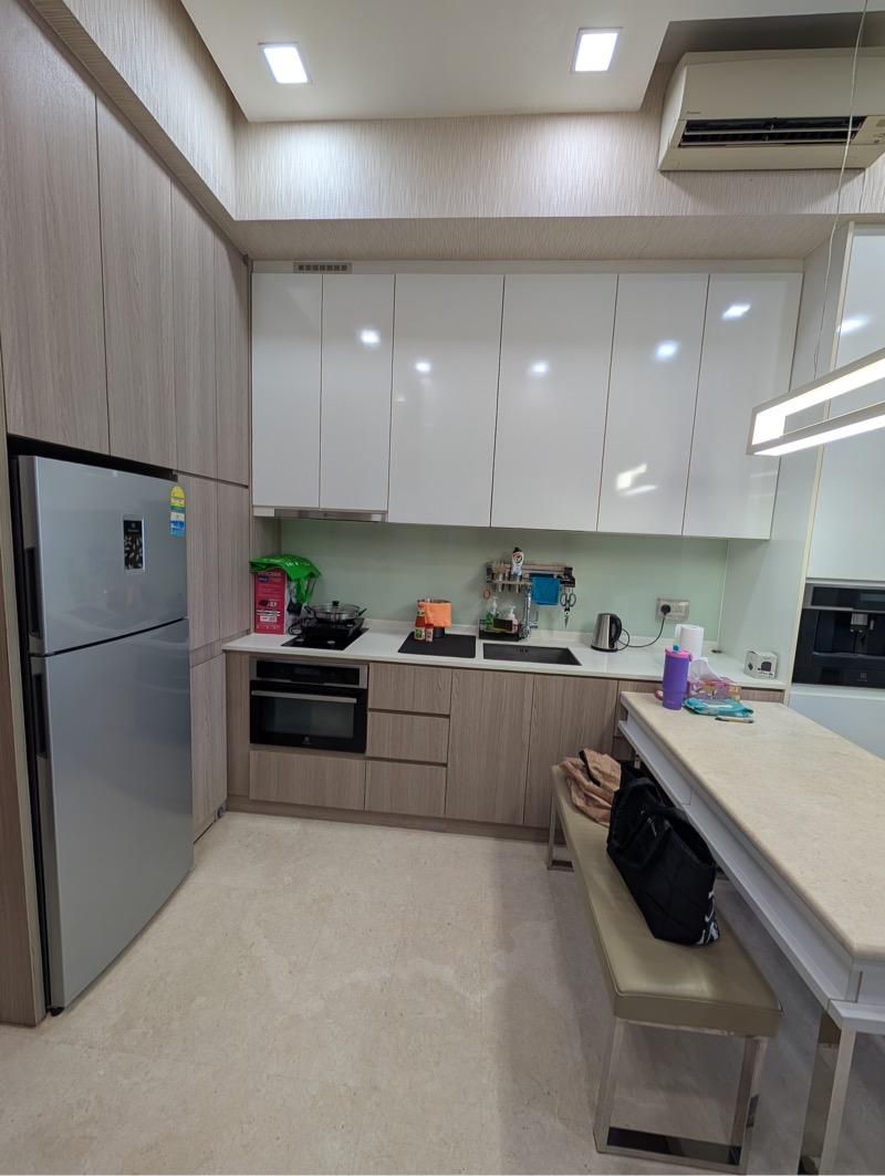 The Hillier Condominium For Sale, $920,000, 1 Bed 1 Bath 624 sqft $1,474.00 psf