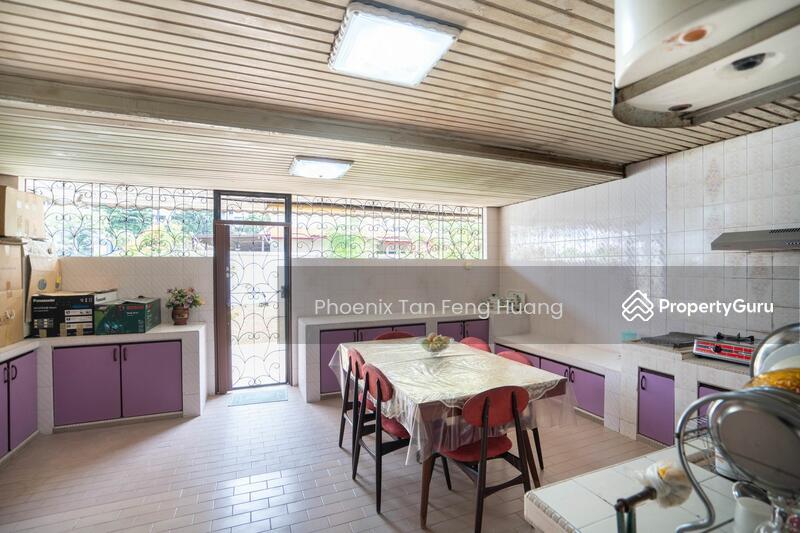 2 Sty Freehold Corner Terrace Walk to MRT @ $15xx PSF