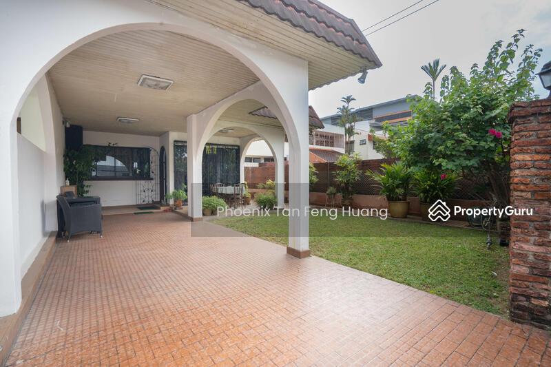 2 Sty Freehold Corner Terrace Walk to MRT @ $15xx PSF