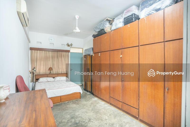 2 Sty Freehold Corner Terrace Walk to MRT @ $15xx PSF
