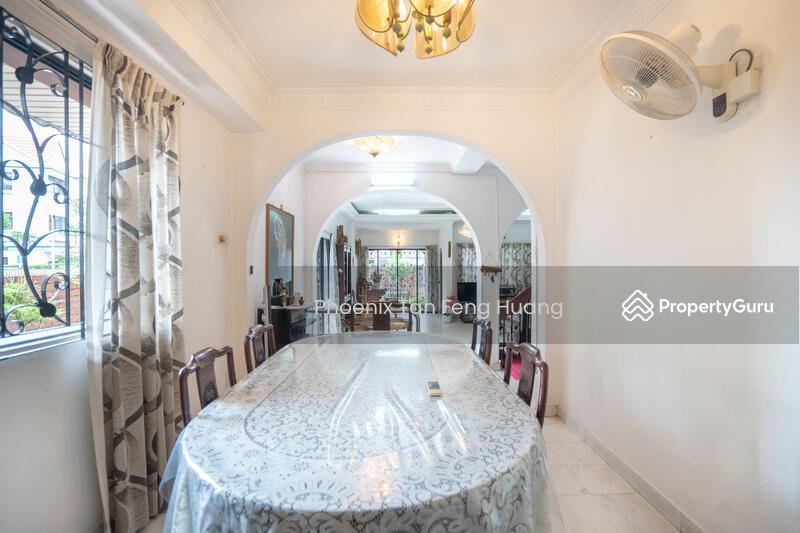 2 Sty Freehold Corner Terrace Walk to MRT @ $15xx PSF