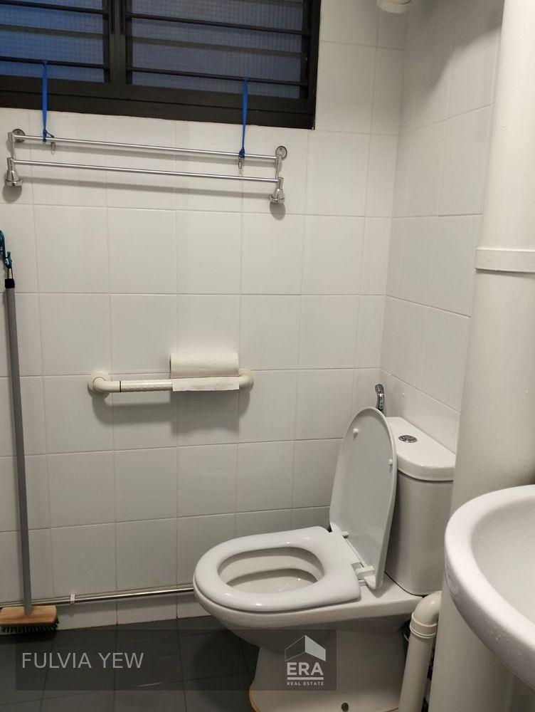 HDB - 3 room for Sale: Bedok North Avenue 3, Bedok, D16, 460508