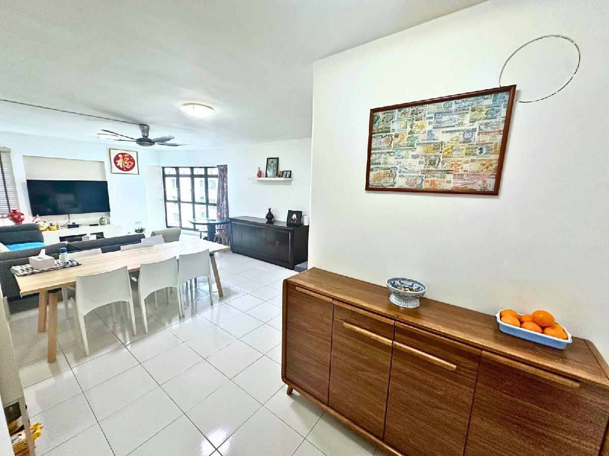 HDB Apartment for Sale: Bukit Panjang, D23, 670656