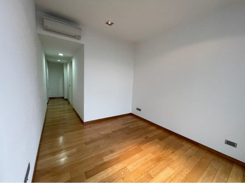 Condominium for Sale: Keppel, D04, 098416