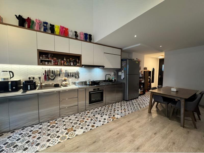 Craig Place Apartment For Sale, $1,658,000, 2 Bed 1 Bath 732 sqft $2,265.00 psf