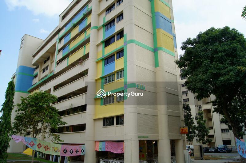 317 Hougang Avenue 7