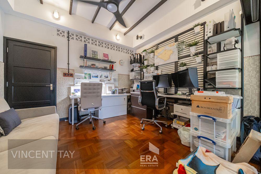 Prop-GPT: Terrace: D15 Siglap Siglap Estate Corner Terrace for Sale
