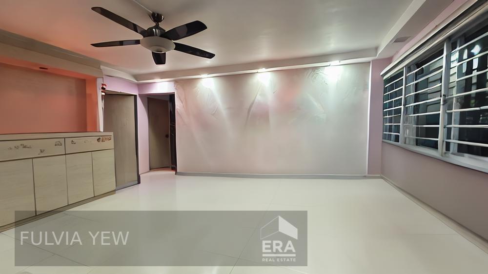 HDB - 3 room for Sale: Bedok North Avenue 3, Bedok, D16, 460508