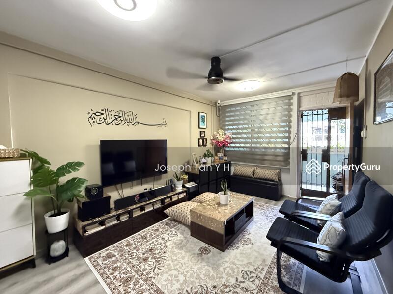 Prop-GPT: HDB Flat: D27 Yishun 264 Yishun Street 22
