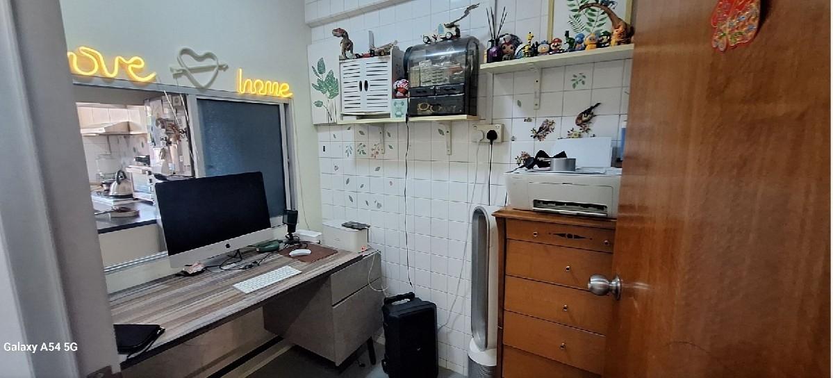 25 Teck Whye Lane HDB Apartment For Sale, $472,888, 3 Bed 2 Bath 990 sqft $478.00 psf