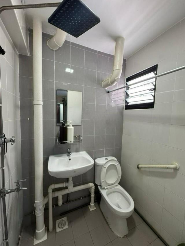 481 Jurong West Street 41 HDB Apartment For Sale, $460,000, 2 Bed 2 Bath 86 sqft $5,349.00 psf